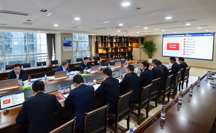 二公司“不忘初心、切记使命”主题教育调研效果交流会 (2).jpg