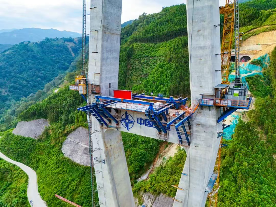 e64a0bdb-3404-4180-9fe2-05cafae7fcbe